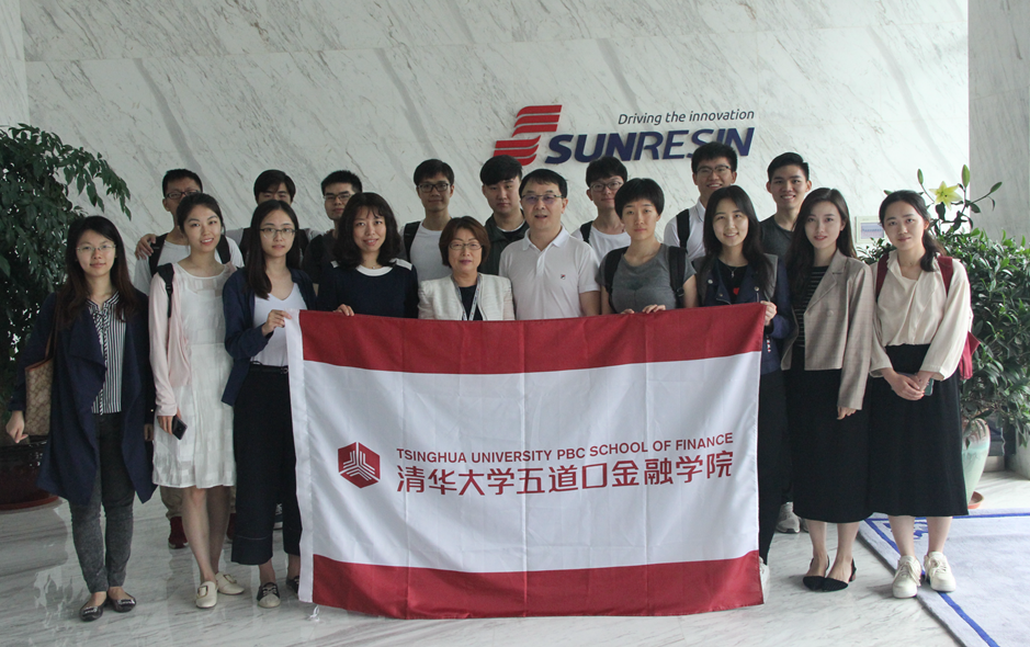 ����ڽ���ѧԺ����˾��չ���ʵ���˶�