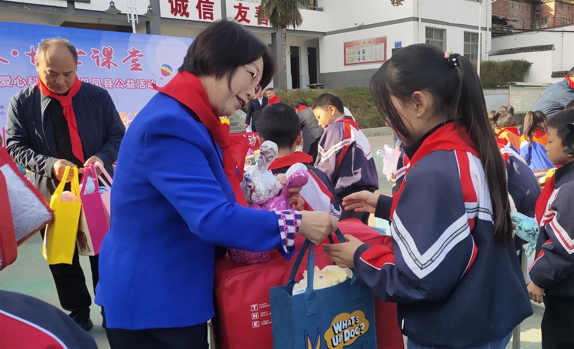 ����ʱ���������ǲ�����z6mg�Ƽ�����ʿ���� �ذ������ͯ���Ŀ��ս�У԰�����˶�Բ�����